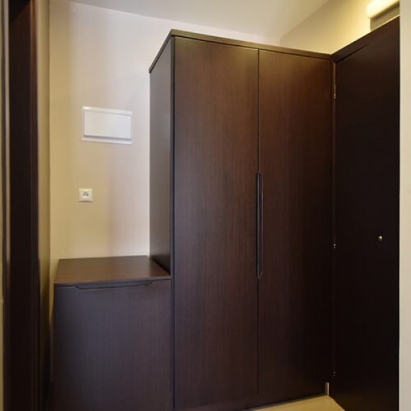 junior suite wardrobe
